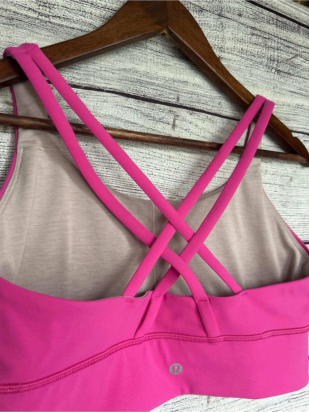 Lululemon Energy Longline Bra Medium Support, B–D Cups in Sonic Pink size 10